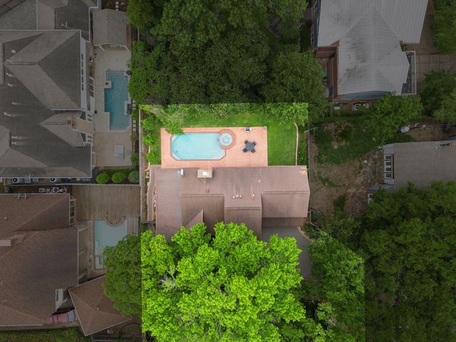 1019 Ridgeley Drive, Hilshire Village, TX 77055