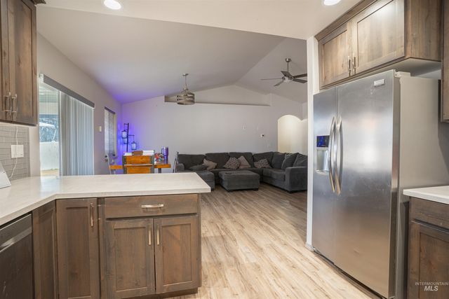 808 E Ave J, Jerome, ID 83338