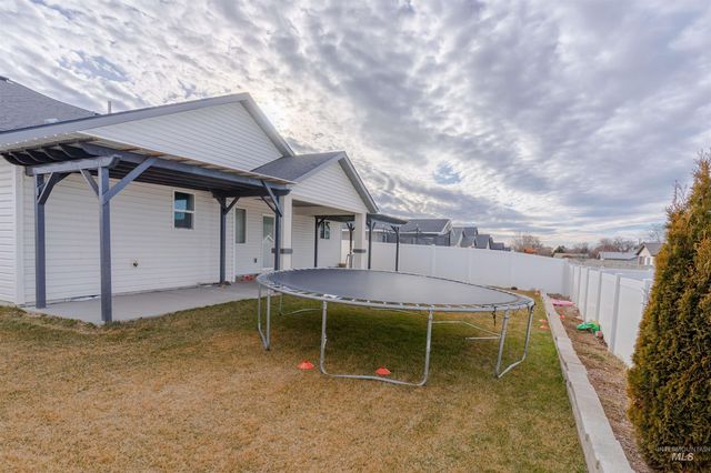 808 E Ave J, Jerome, ID 83338