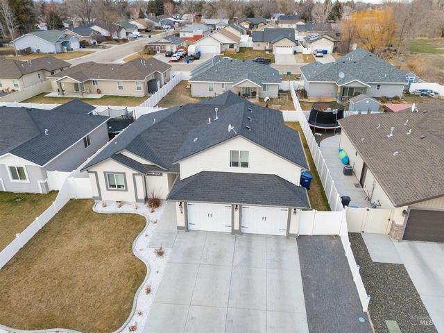 808 E Ave J, Jerome, ID 83338