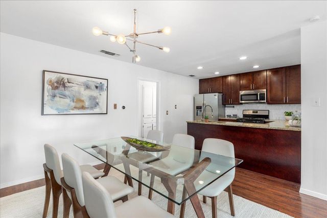 5108 Emerald Forest DR, Austin, TX 78745