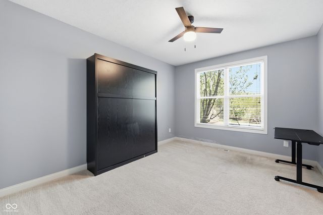 8842 Windpointe Pass, Zionsville, IN 46077