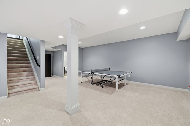 8842 Windpointe Pass, Zionsville, IN 46077