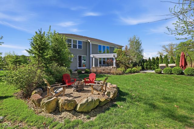 8842 Windpointe Pass, Zionsville, IN 46077