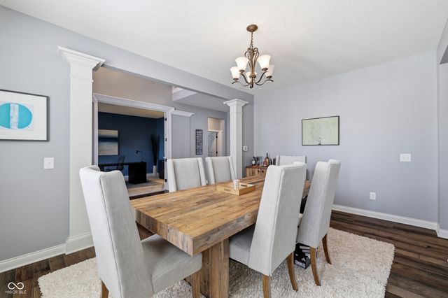 8842 Windpointe Pass, Zionsville, IN 46077