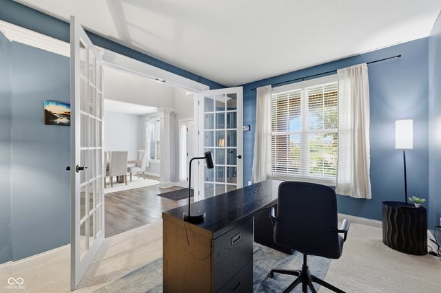 8842 Windpointe Pass, Zionsville, IN 46077