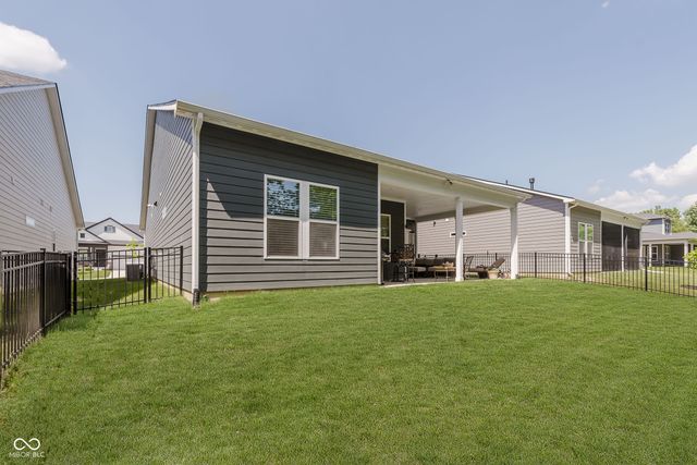 10725 Crum Court, Fishers, IN 46037