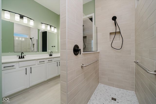 10725 Crum Court, Fishers, IN 46037