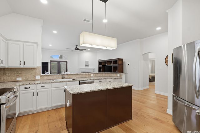 24934 Crescent Trce, San Antonio, TX 78258