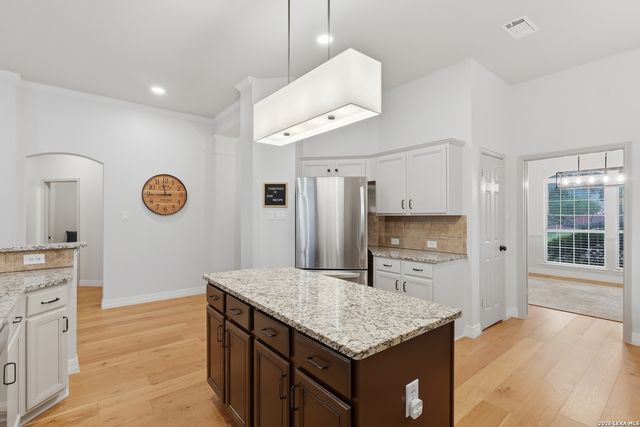 24934 Crescent Trce, San Antonio, TX 78258