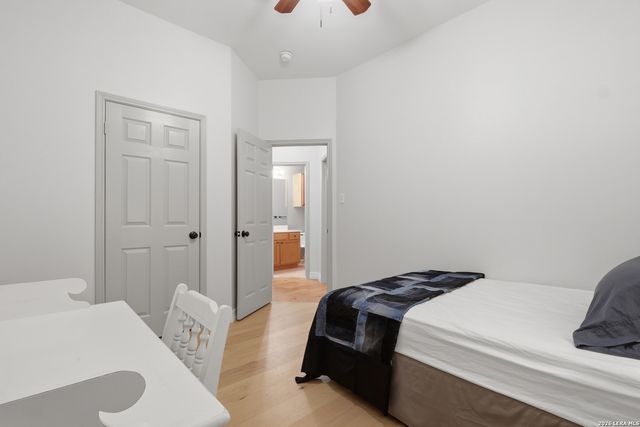 24934 Crescent Trce, San Antonio, TX 78258