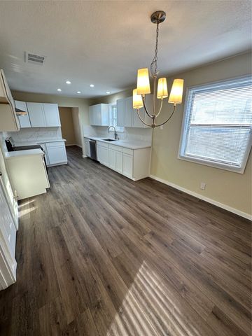 6620 Moss Lane, Watauga, TX 76148
