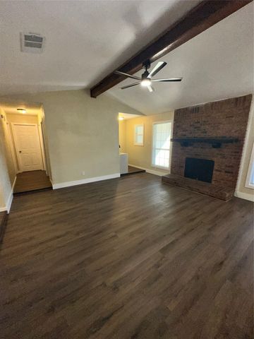 6620 Moss Lane, Watauga, TX 76148