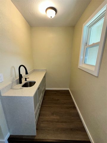 6620 Moss Lane, Watauga, TX 76148