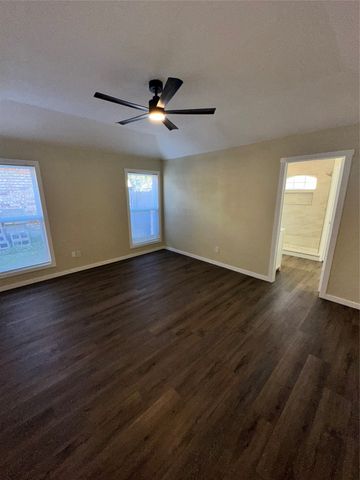 6620 Moss Lane, Watauga, TX 76148