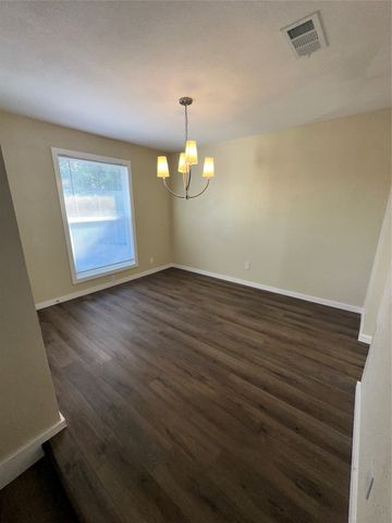 6620 Moss Lane, Watauga, TX 76148