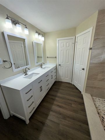 6620 Moss Lane, Watauga, TX 76148