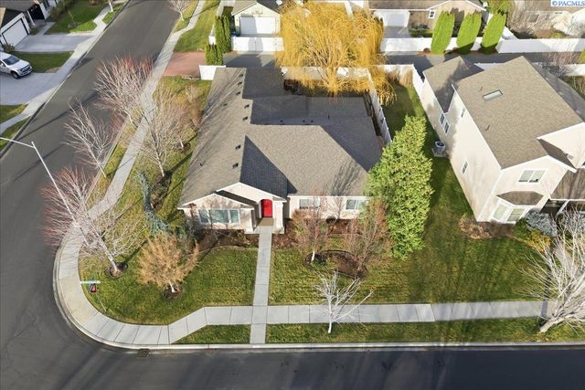 506 Cherokee St, Richland, WA 99352