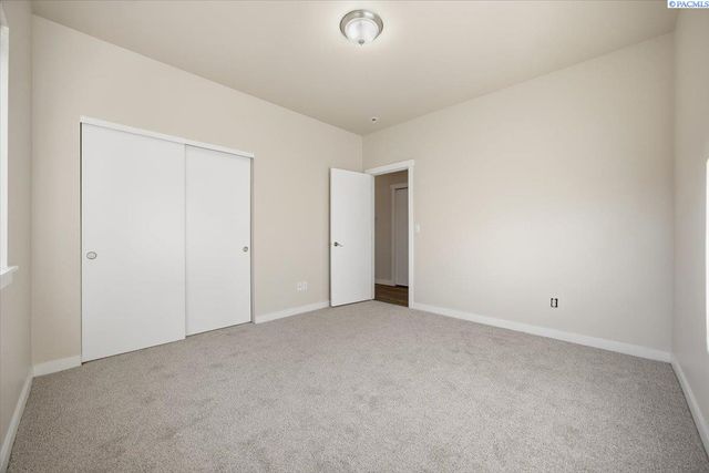 506 Cherokee St, Richland, WA 99352