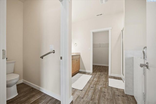 506 Cherokee St, Richland, WA 99352