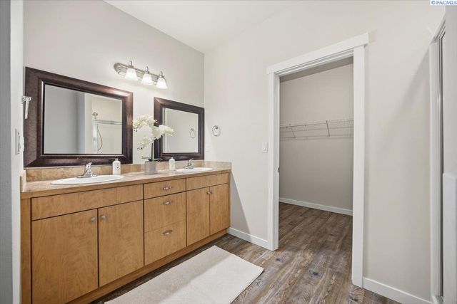 506 Cherokee St, Richland, WA 99352