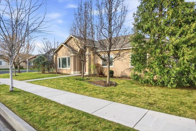 506 Cherokee St, Richland, WA 99352