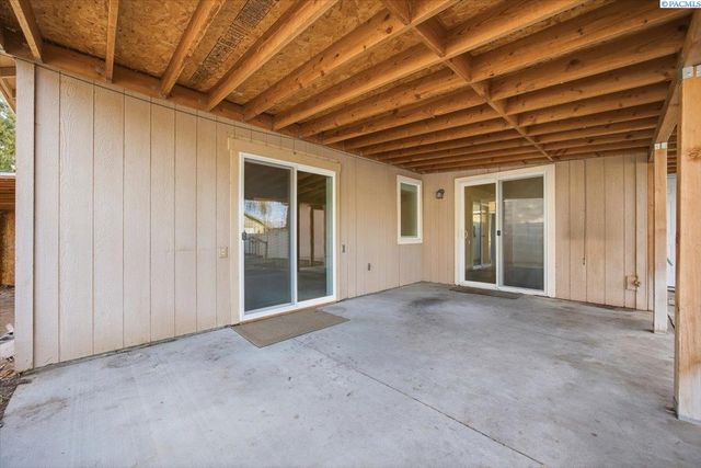 506 Cherokee St, Richland, WA 99352