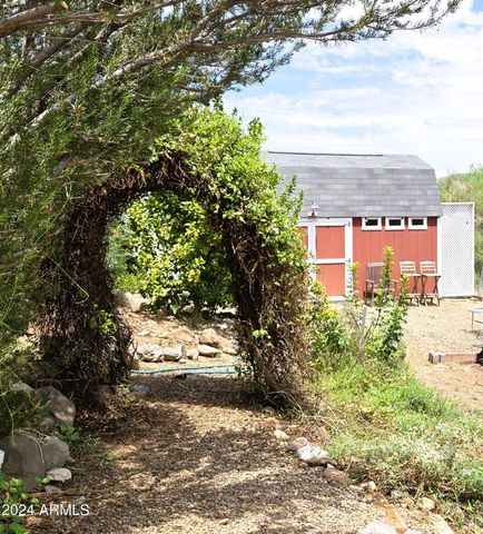 20435 E Wagon Wheel Circle, Black Canyon City, AZ 85324