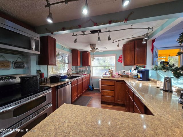 8359 WALDEN Road, Jacksonville, FL 32244