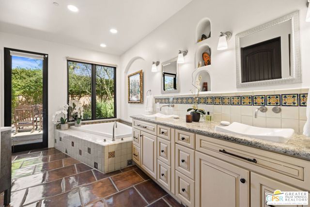 248 E Palo Verde Avenue, Palm Springs, CA 92264