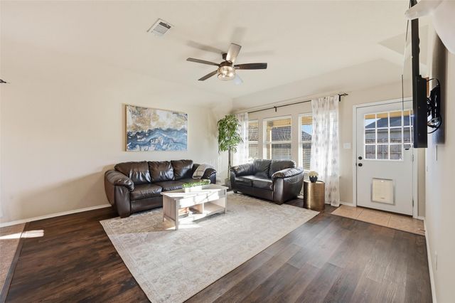 4500 Red Robin Court, Fort Worth, TX 76244