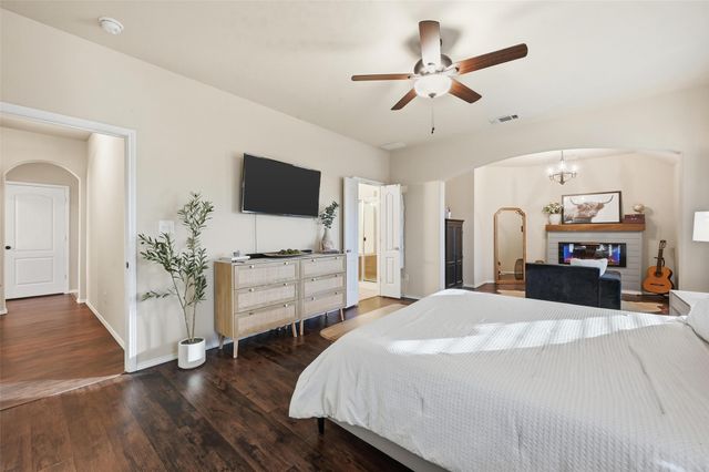 4500 Red Robin Court, Fort Worth, TX 76244