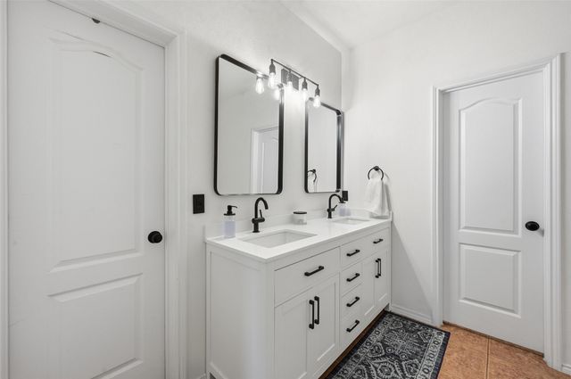 4500 Red Robin Court, Fort Worth, TX 76244