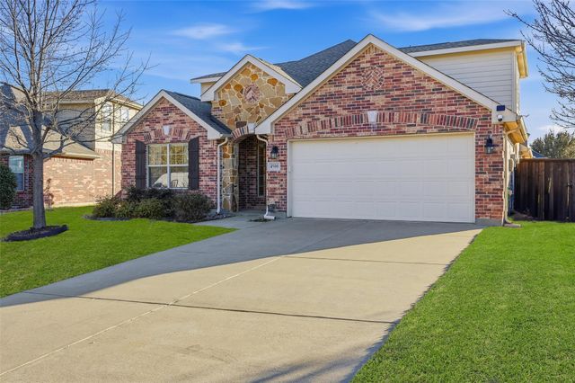 4500 Red Robin Court, Fort Worth, TX 76244