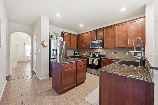 4500 Red Robin Court, Fort Worth, TX 76244