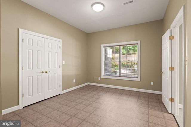 17030 THOUSAND OAKS DR, Haymarket, VA 20169