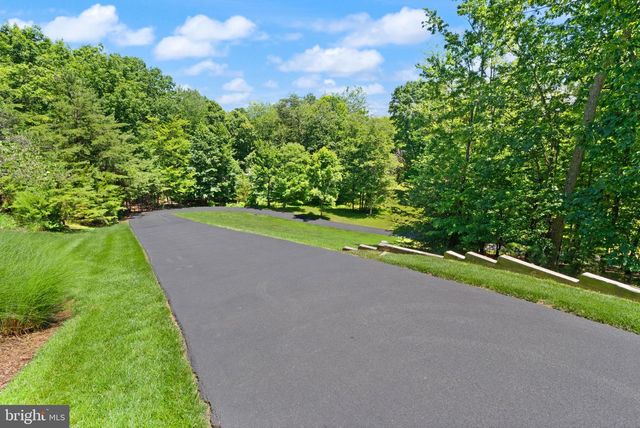 17030 THOUSAND OAKS DR, Haymarket, VA 20169