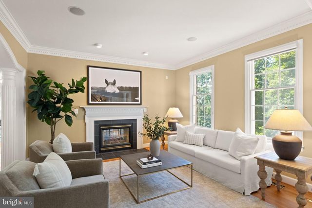 17030 THOUSAND OAKS DR, Haymarket, VA 20169