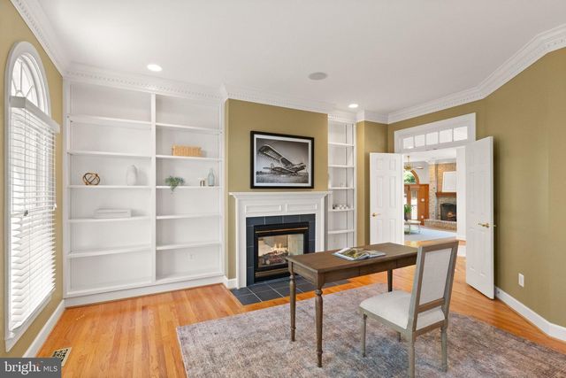 17030 THOUSAND OAKS DR, Haymarket, VA 20169