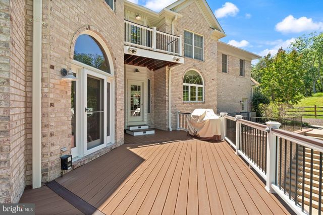 17030 THOUSAND OAKS DR, Haymarket, VA 20169