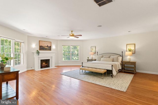 17030 THOUSAND OAKS DR, Haymarket, VA 20169