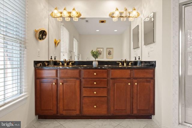 17030 THOUSAND OAKS DR, Haymarket, VA 20169