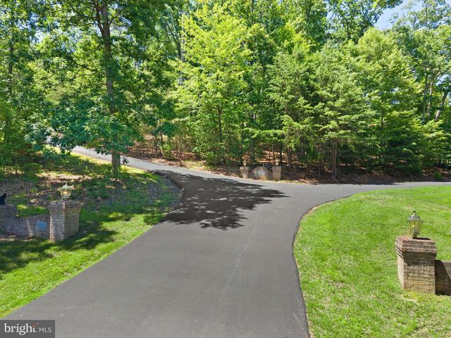 17030 THOUSAND OAKS DR, Haymarket, VA 20169