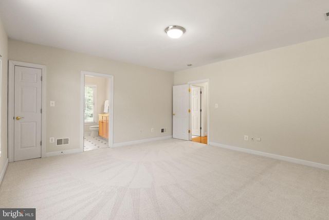17030 THOUSAND OAKS DR, Haymarket, VA 20169