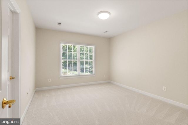 17030 THOUSAND OAKS DR, Haymarket, VA 20169