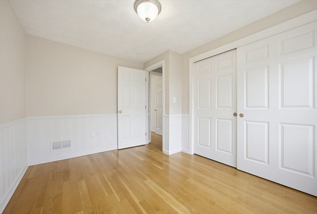 3 Lee St, Wilmington, MA 01887