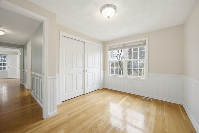 3 Lee St, Wilmington, MA 01887