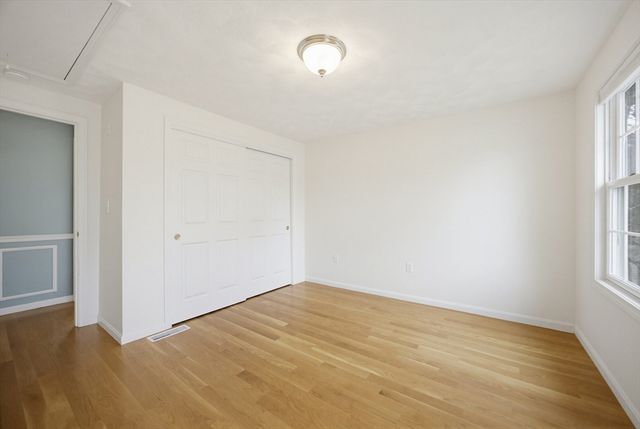 3 Lee St, Wilmington, MA 01887