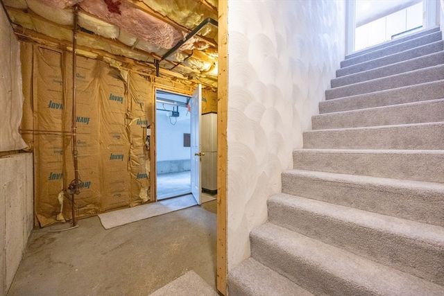 3 Lee St, Wilmington, MA 01887