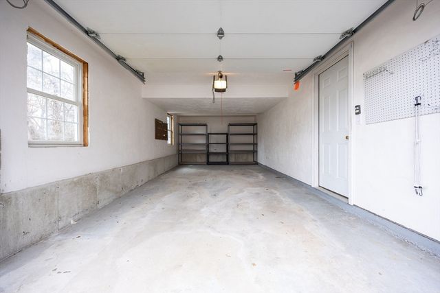 3 Lee St, Wilmington, MA 01887